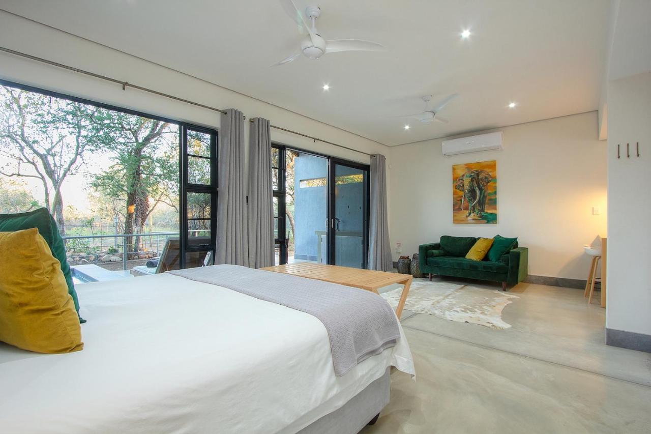 Kruger'S Keep - Luxury Couples Haven Villa Marloth Park Bagian luar foto