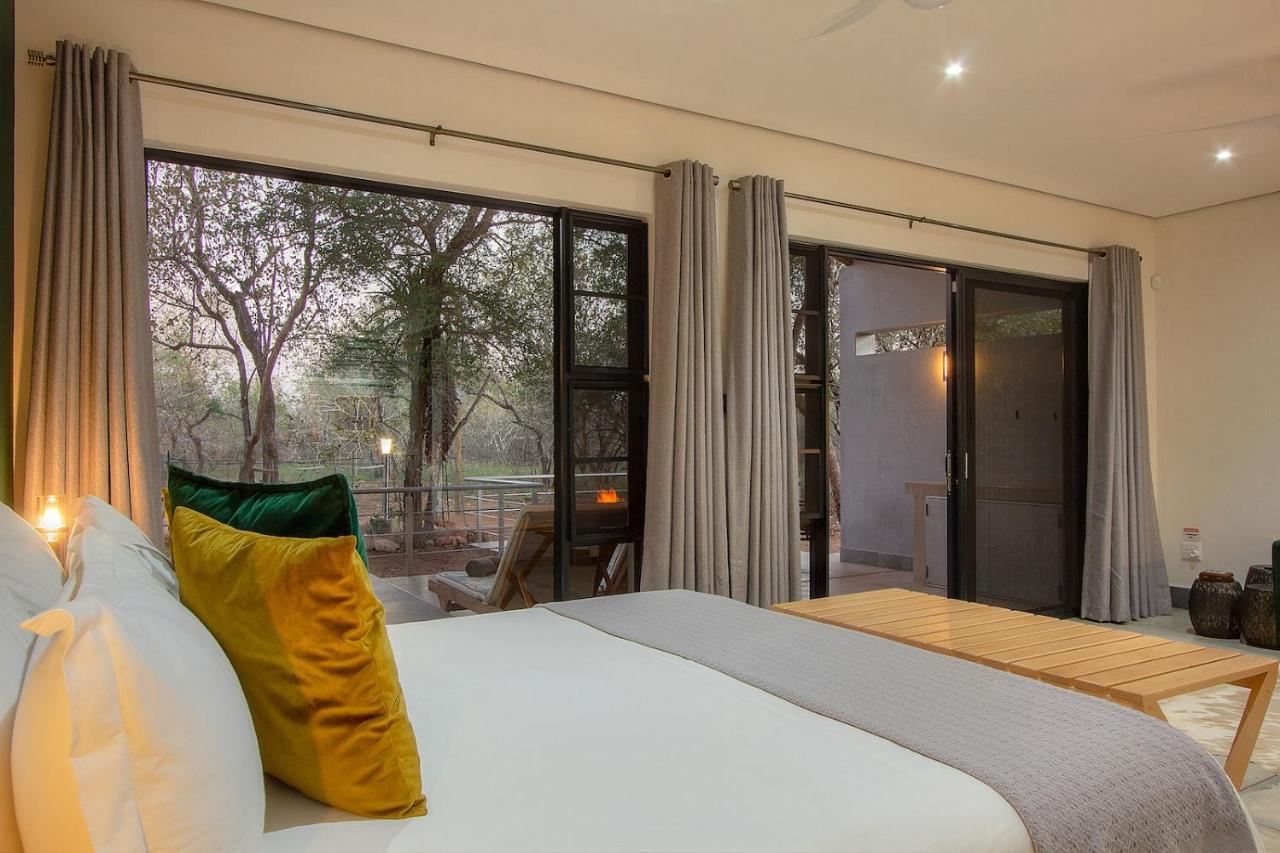 Kruger'S Keep - Luxury Couples Haven Villa Marloth Park Bagian luar foto