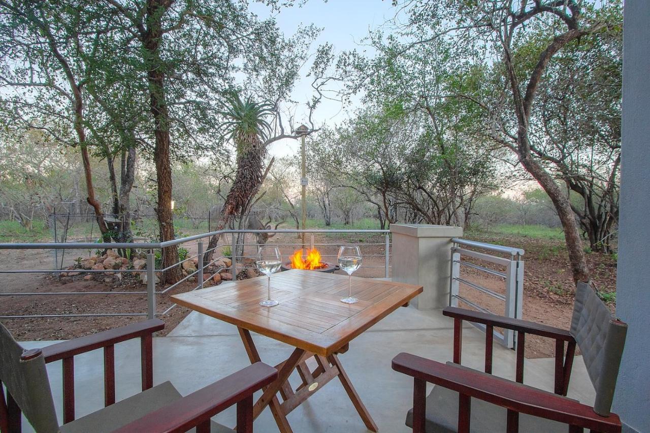 Kruger'S Keep - Luxury Couples Haven Villa Marloth Park Bagian luar foto