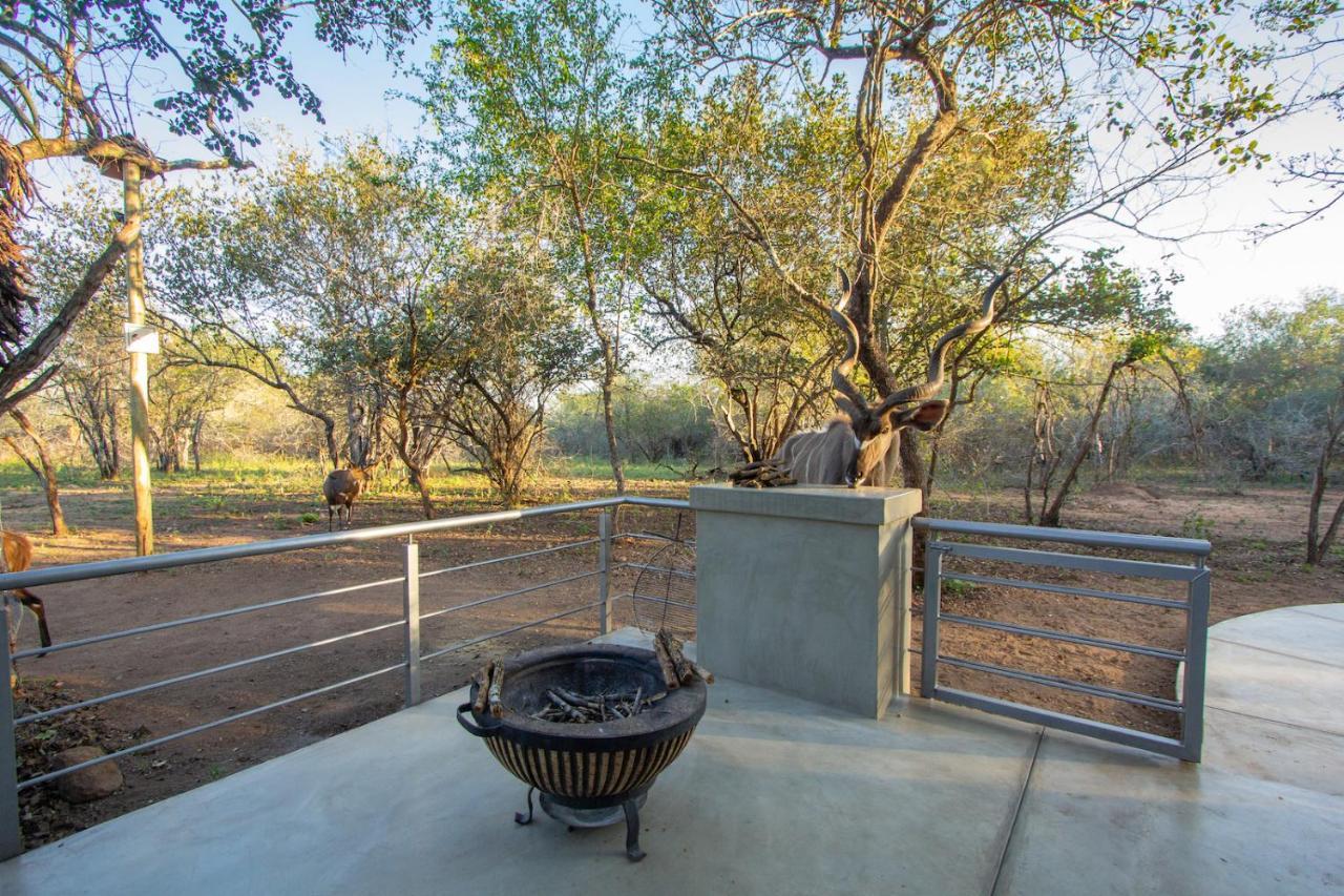 Kruger'S Keep - Luxury Couples Haven Villa Marloth Park Bagian luar foto