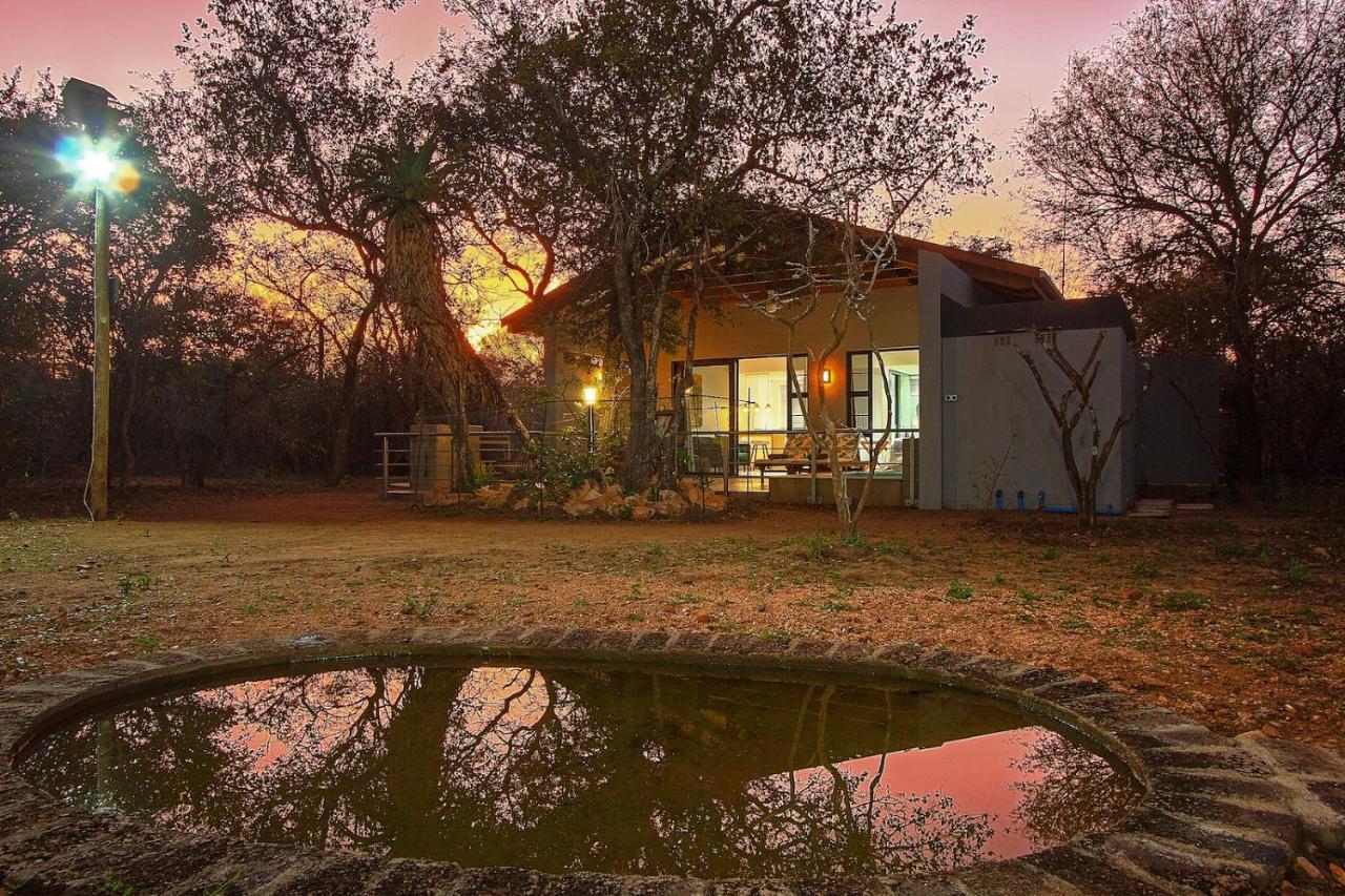 Kruger'S Keep - Luxury Couples Haven Villa Marloth Park Bagian luar foto